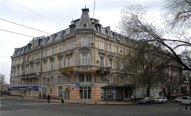 Дом Дерибасовская-Ришельевская
